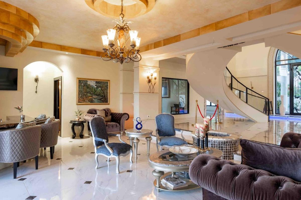 Villa Mimosa Jamaica Exclusive Luxury Stay- Resort Vibe Discovery Bay Exterior photo